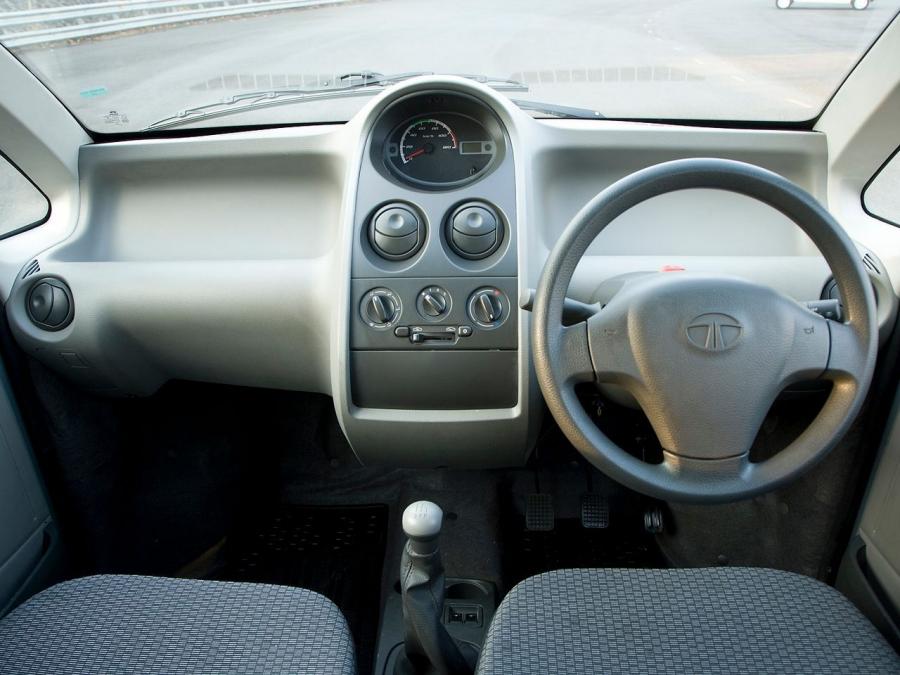  Tata Nano 2008 года  (фото 2 из 16)